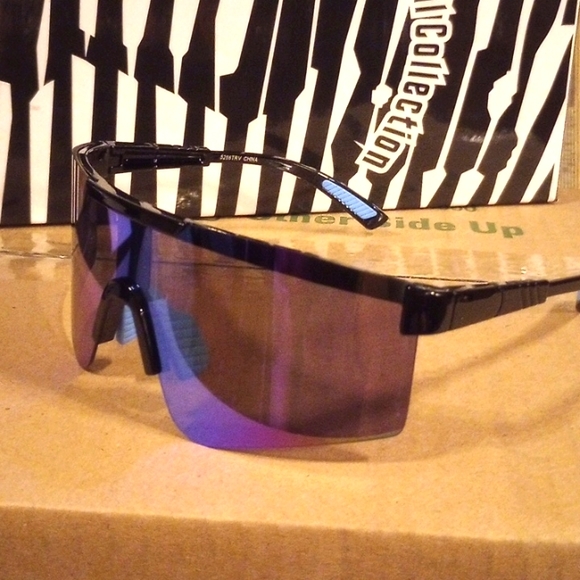Sunglasses - Picture 1 of 6
